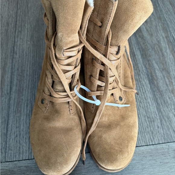 Bear paw Krista hickory suede wedge boots - Picture 2 of 6